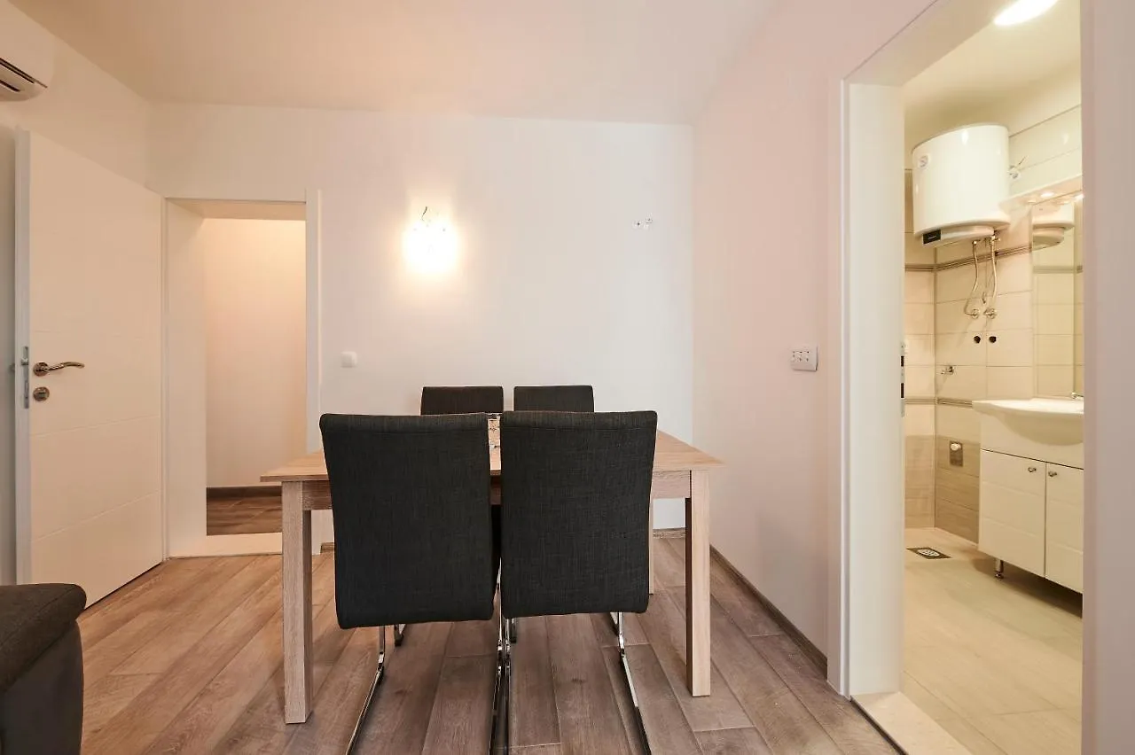 Cutan Apartment Trogir 0*,  Croatia