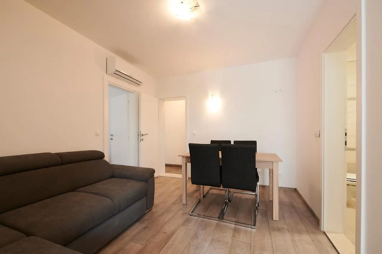 Cutan Apartment Trogir