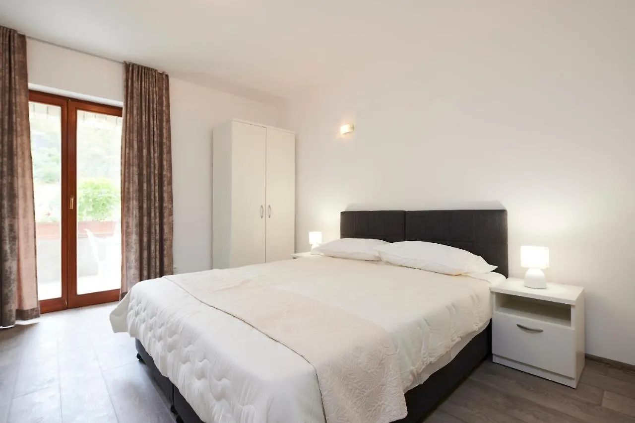Cutan Apartment Trogir 0*,  Croatia