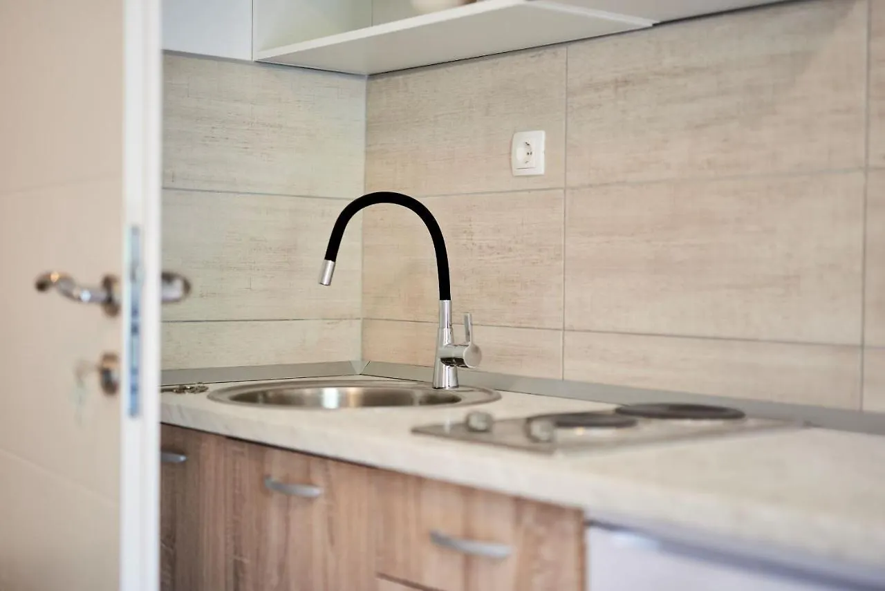 Cutan Apartment Trogir 0*,